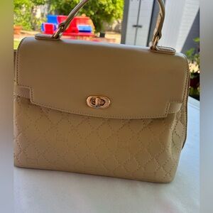Cavalier class new satchel includes crossbody Beige Quilted